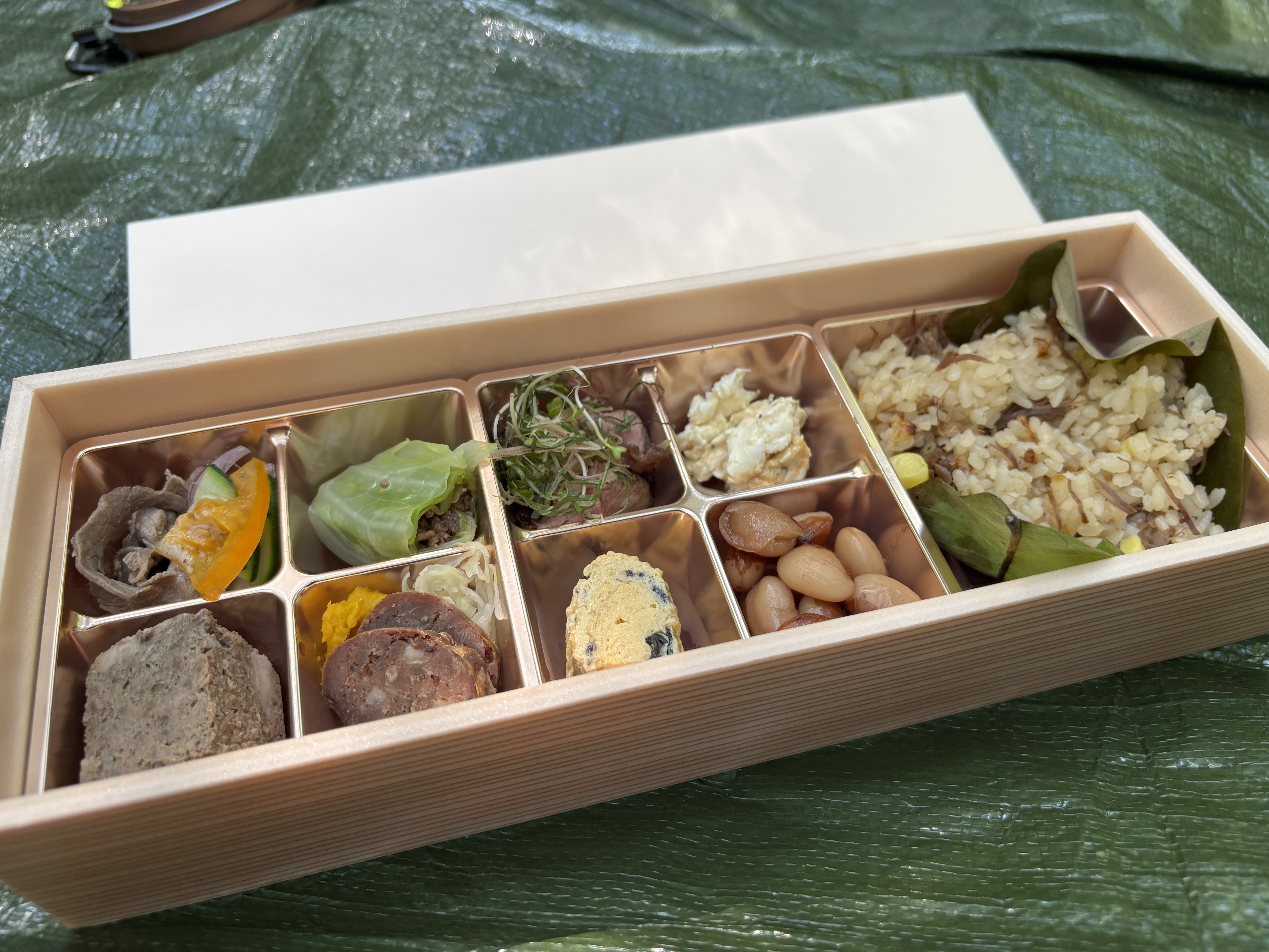研修時の食事のイメージ